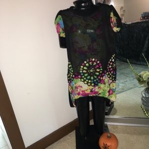 Ain MiLi Tops - ๐ฅHP๐ฅ NWT Beautiful black Top Ain MiLi Tops - ๐ฅHP๐ฅ NWT Beautiful black Top